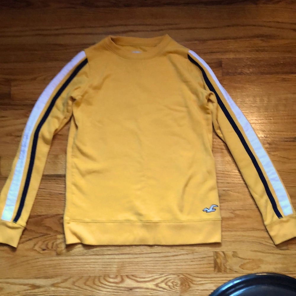 Hollister, size xs, yellow